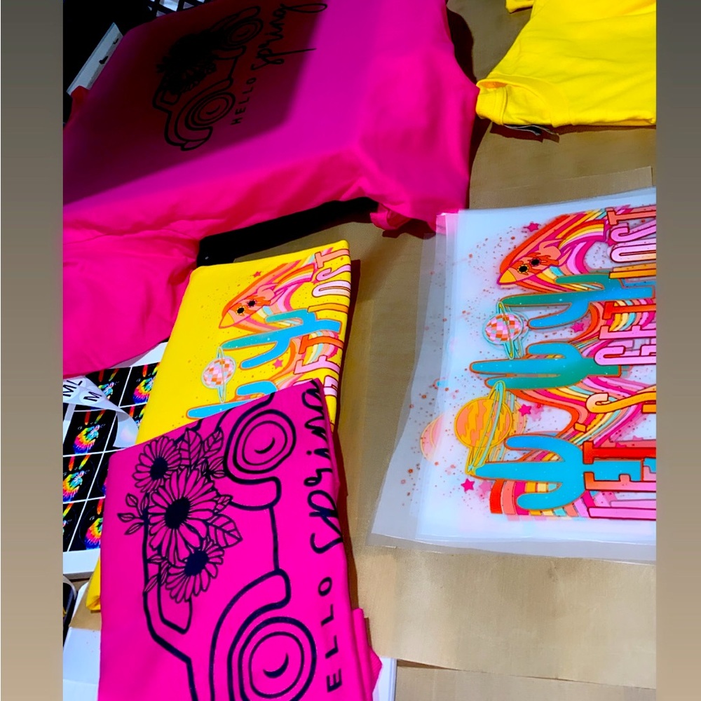 Groovy Designs! ✨ - Picture 5 of 6